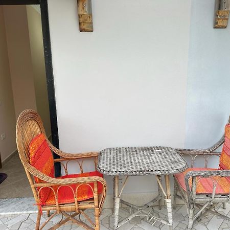 Sunset Sea View - Beachfront Balcony - Ac - Wifi Durrës Exterior foto